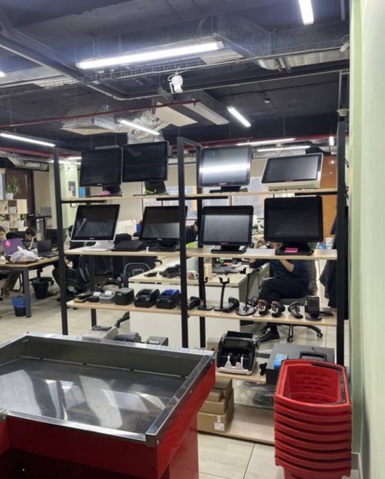 Умаг .Моноблок , сканер, принтер чеков, принтер этикеток.