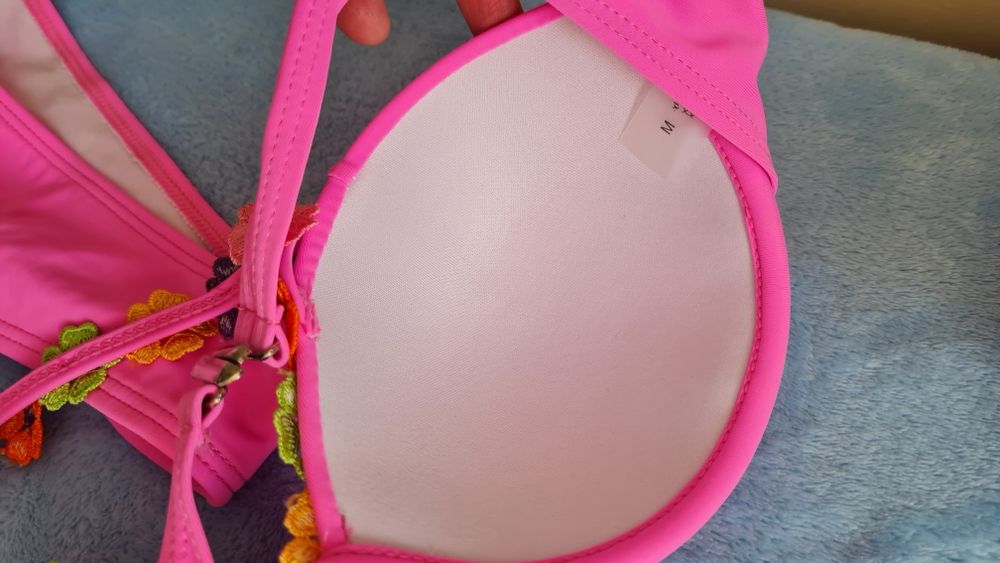 Costum de baie nou