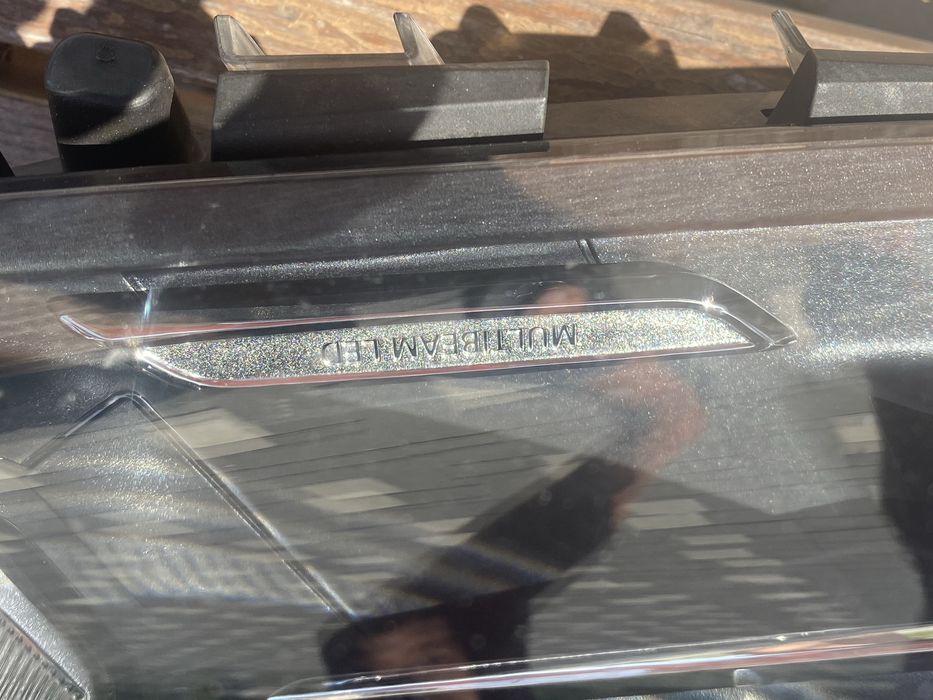 Far dreapta mercedes A CLA w118 906 90 00 mode 2020