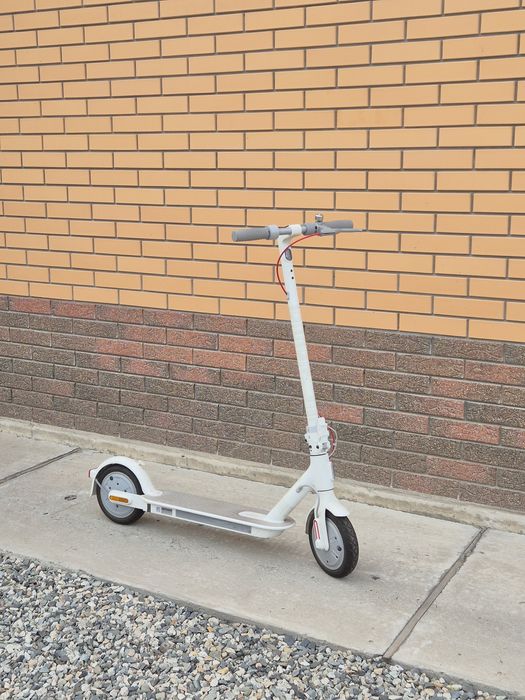 Электросамокат почти новый