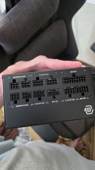 Блок питания msi 750w