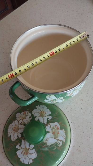 Кастрюля эмалированная