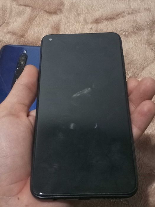 Redmi not 9 128 GB  Redmi 8 yahshi sastanyanda