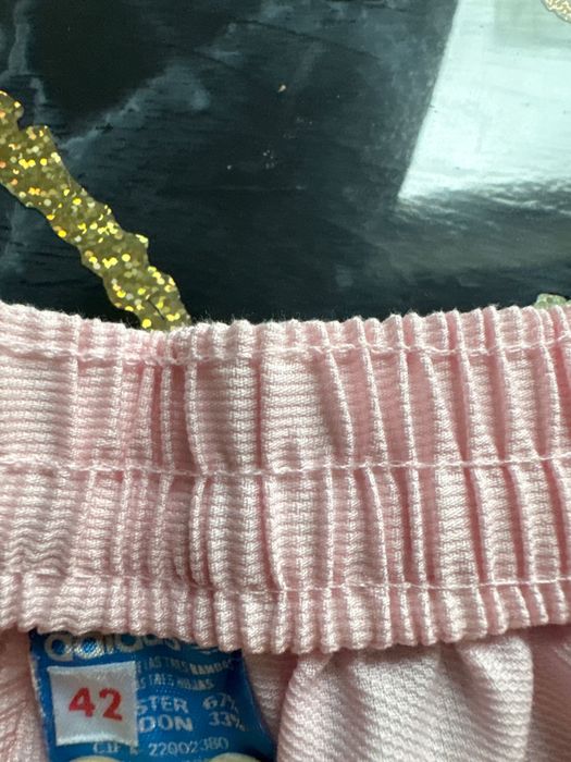 Vand pantaloni scurti fete,Adidas 42