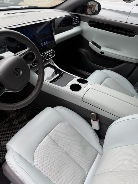 Leapmotors c01 sotiladi