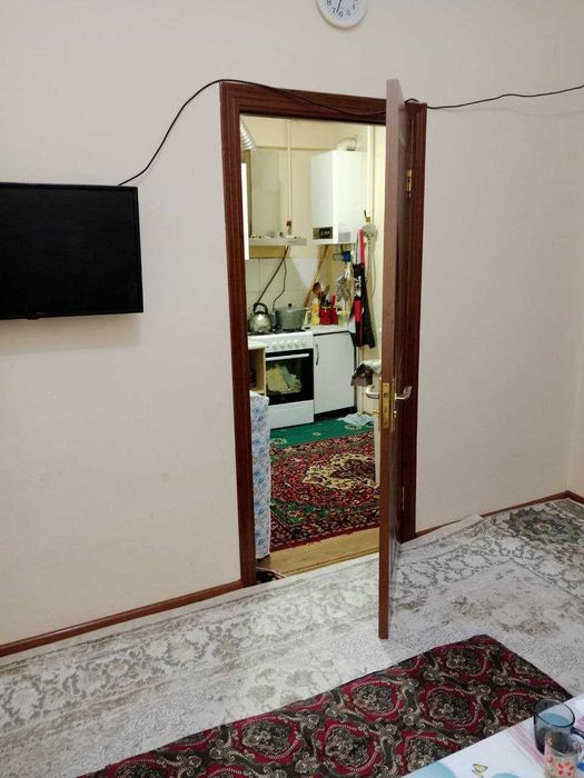 2 xonali kvartira sotiladi