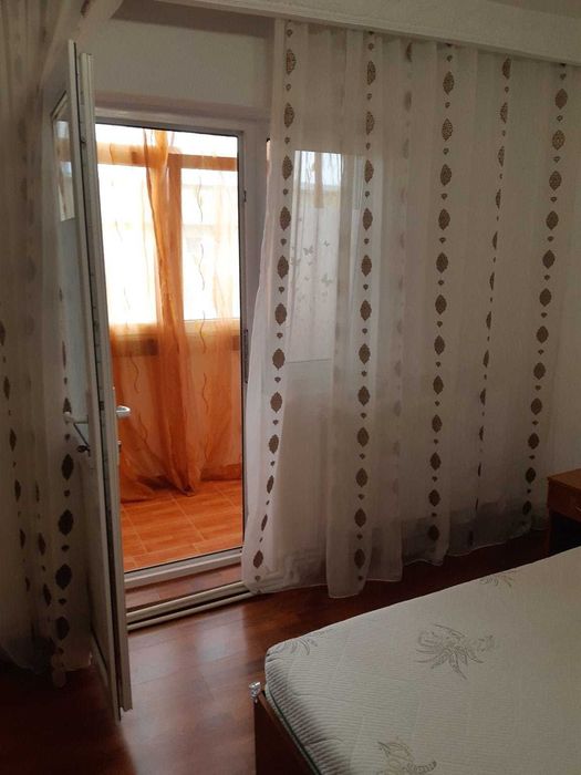 Vand apartament zona centrala cu 2 camere decomandat si utilat