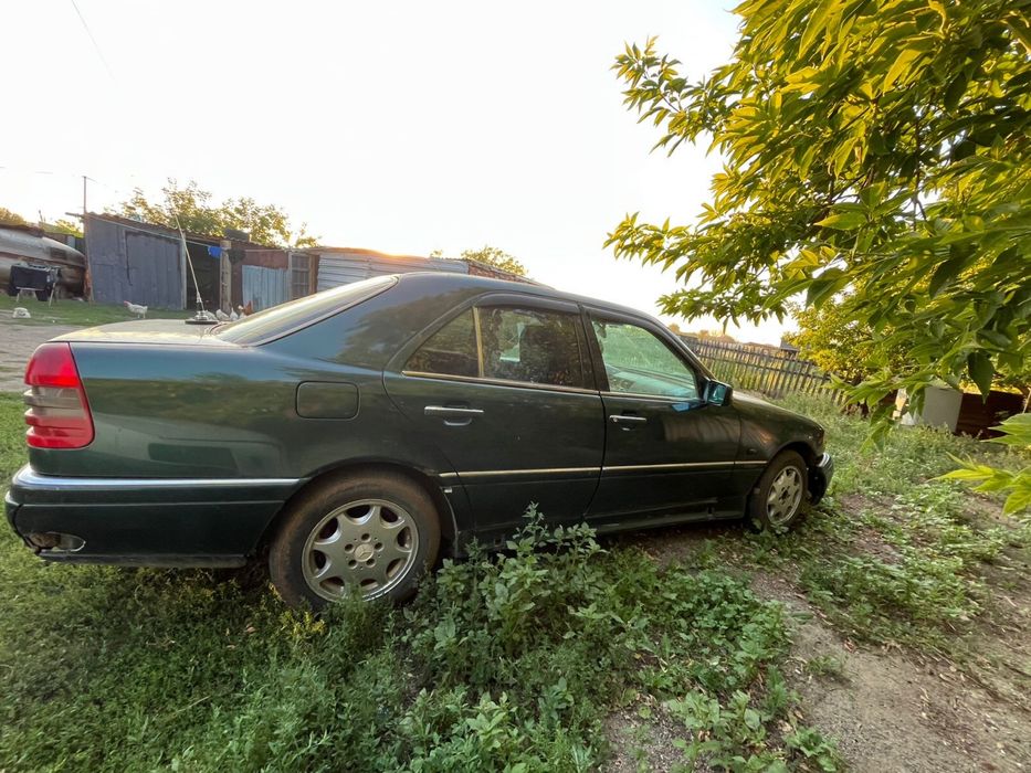 Мерседес с180 на скот