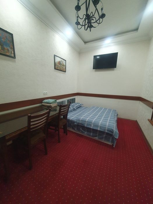 Kunlik ijara Hovli beriladi.5-maktab.Samarqand sh