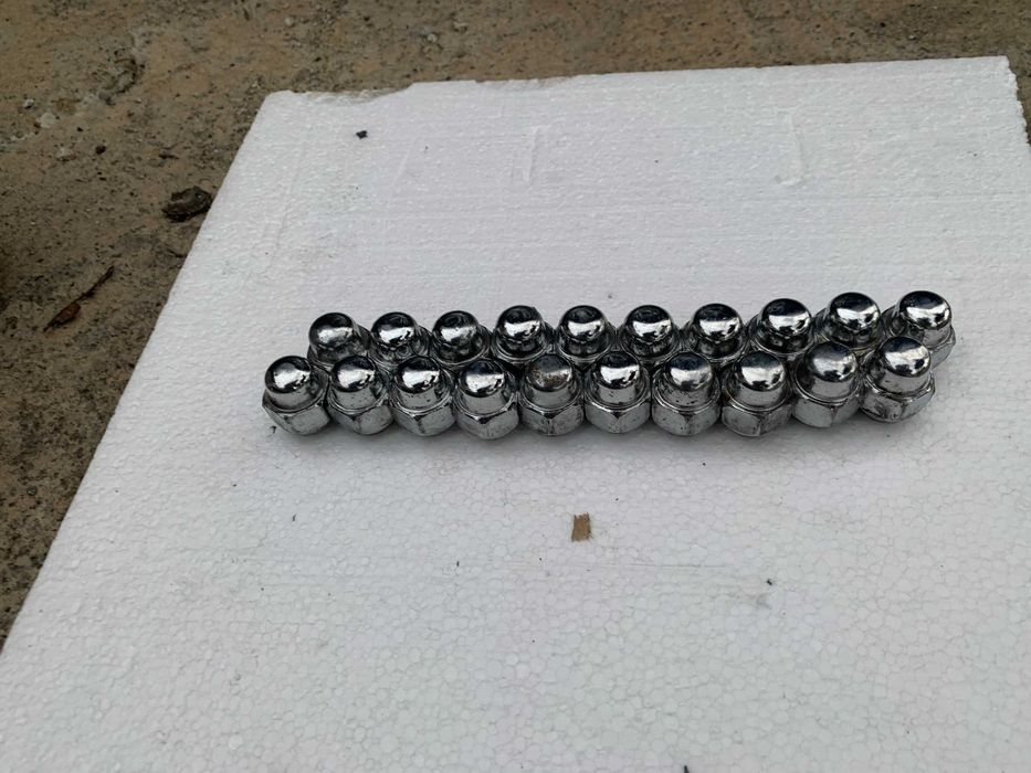 set Prezoane-piulite roti - ford mitsubishi,hyundai,kia,renault