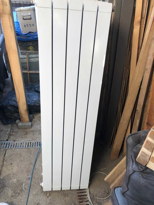 6 radiatoare aluminiu, H 1400 mm x 5 elementi, adancime 96 mm