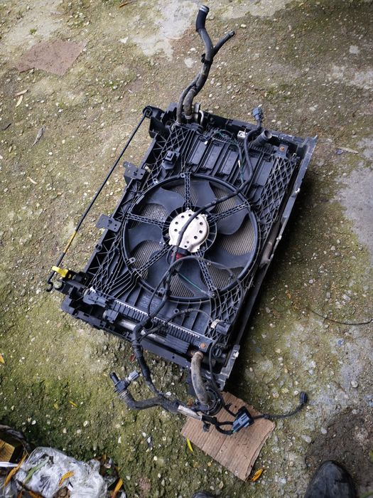 Tragher trager calandru panou fata ford ecosport 1.5 diesel