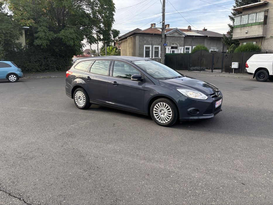 FORD Focus 2014 — imagine 5