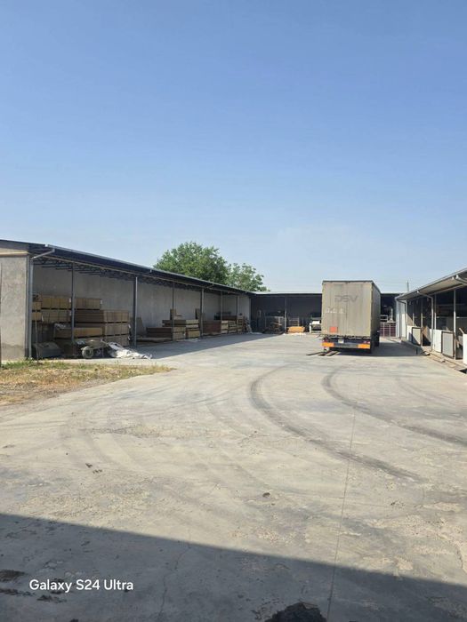 Продаётся 1,8 га производственная база.