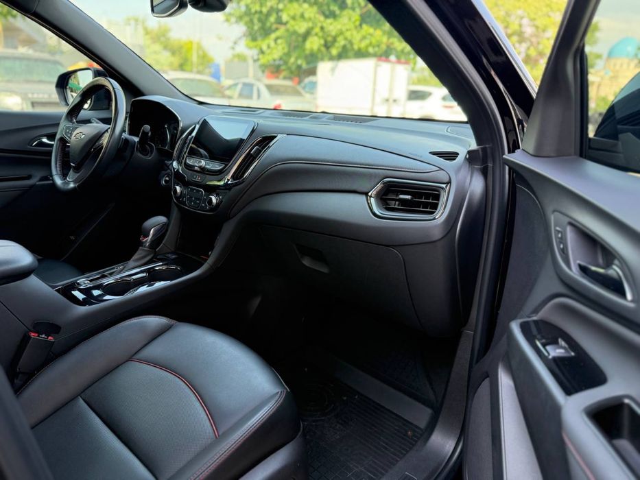 Продаётся Chevrolet Equinox RS Год 2023