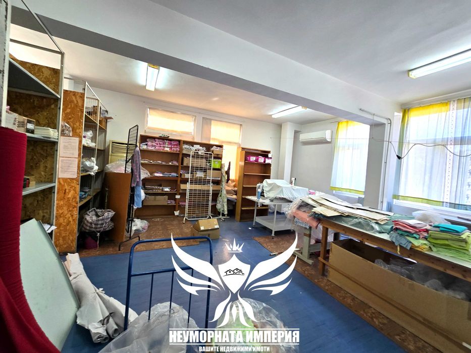 Дава се под наем Офис в Пловдив, Център - 117 кв.м за 468 € - Снимка #2