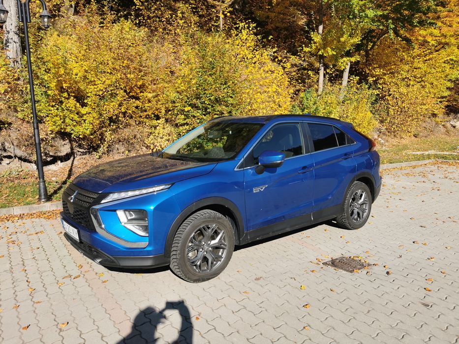 Vând Mitsubishi Eclipse Cross PHEV