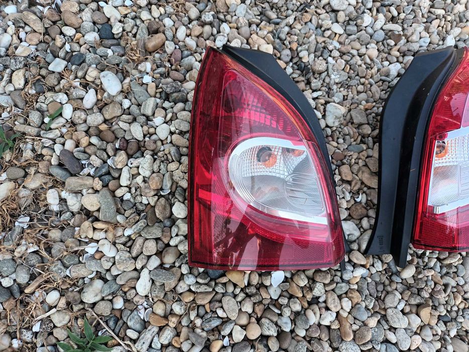 ляв и десен стоп за рено туинго 2012 + RENAULT TWINGO II туйнго