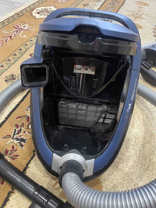 Пылесос Tefal в отличном состоянии