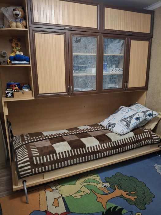 Откидная кровать