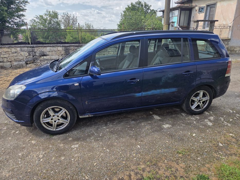 Продавам Opel Zafira  7 местен 2006 година