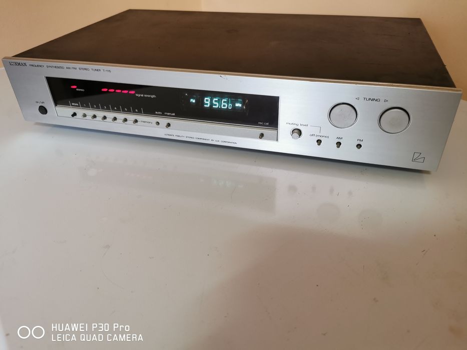 Luxman Vintage T-115 radio