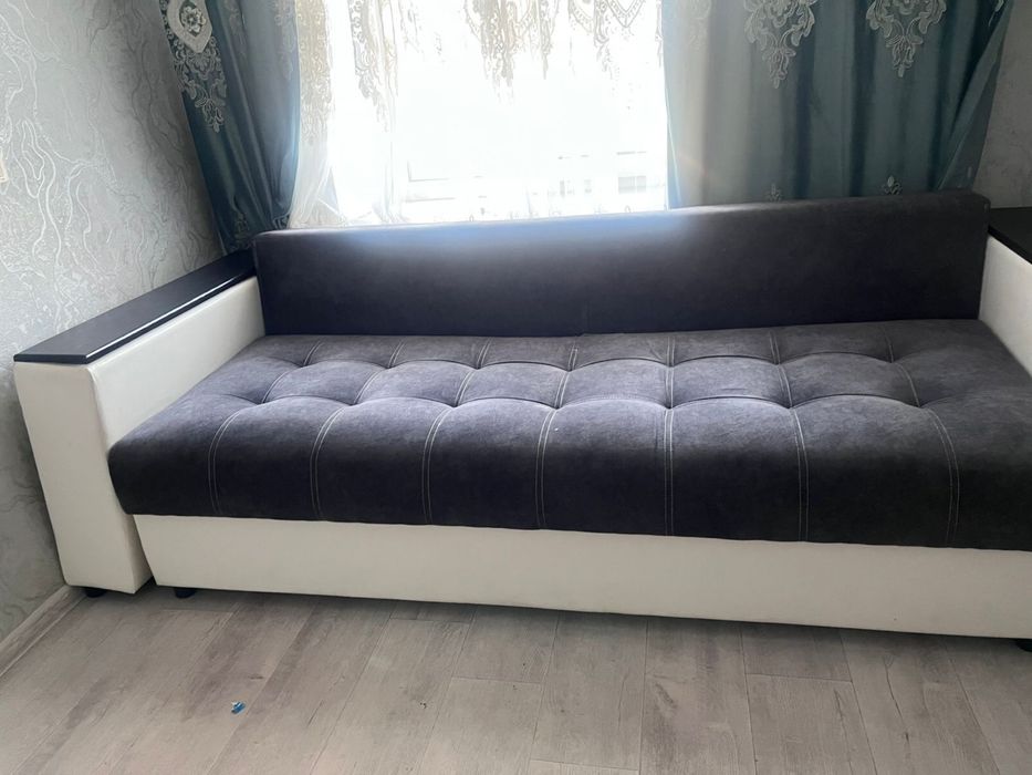 Продам диван 2 метра