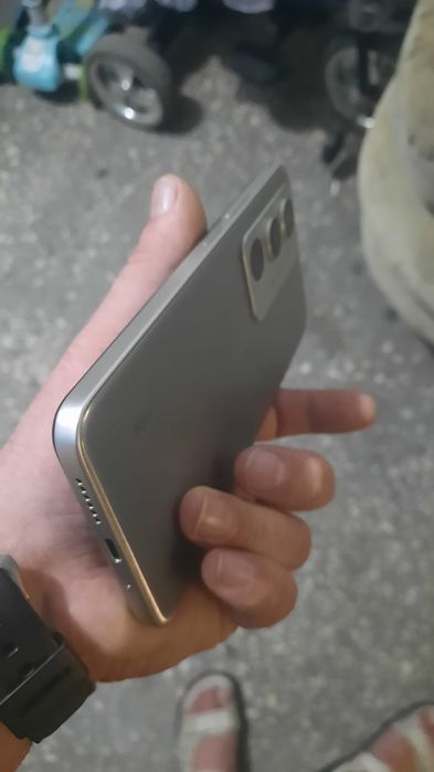Продам телефон Redmi