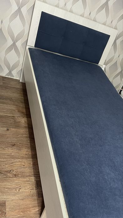 Кровать односпальная