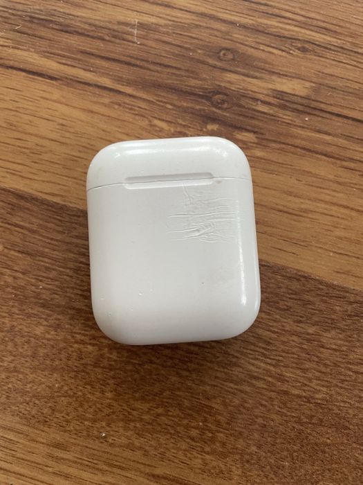 Vand airpods impecabile