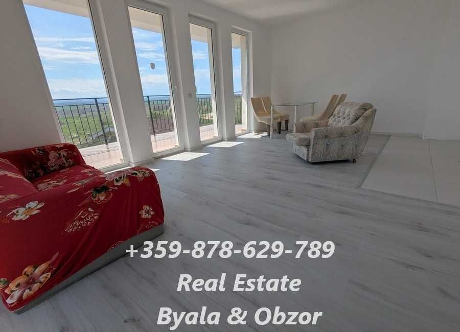 Просторен двустаен апоартамент с 2 бани и с голяма тераса