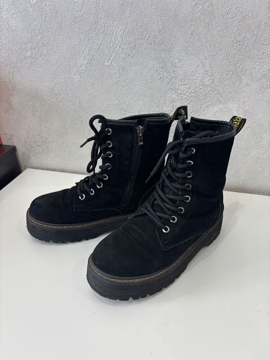 Отдам даром бесплатно обувь 38 размер