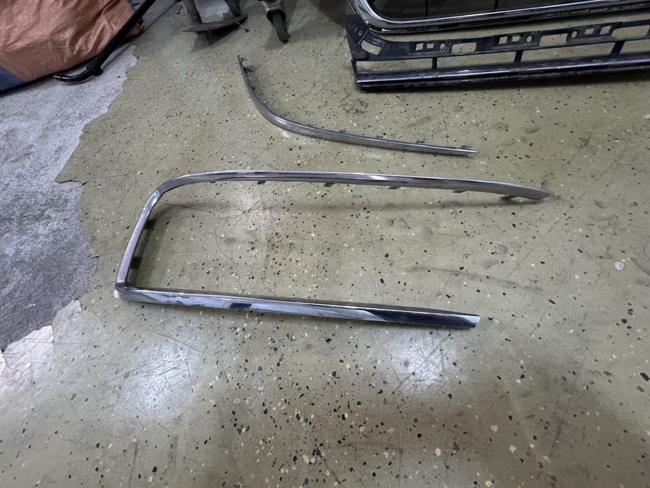 Grila completa ornamente crom Audi A8 6.0Tfsi E 2020