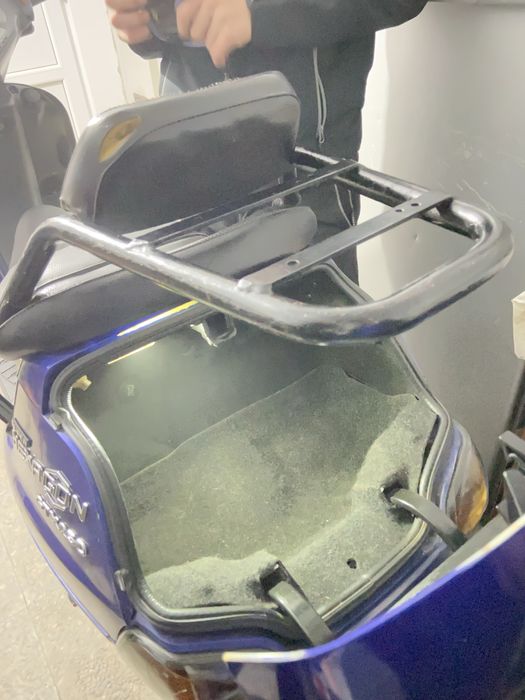 Vand scuter piaggio hexagon 250cc