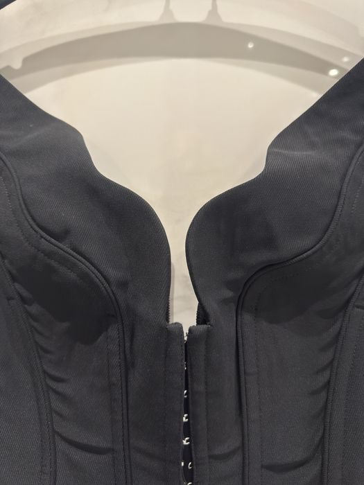 Рокля     MUGLER