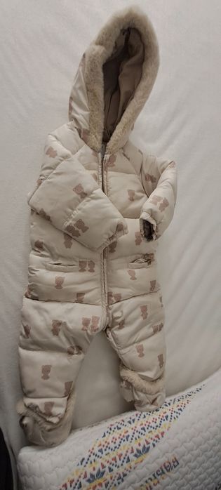 Vând combinezon/salopeta marimea 73