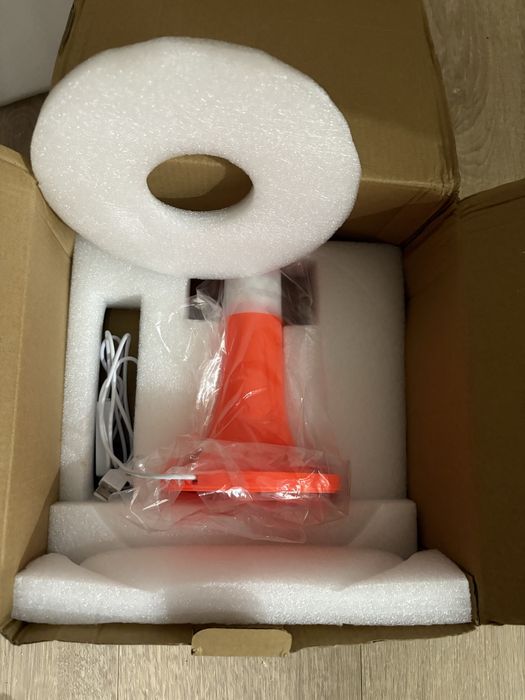 Настольная лампа.