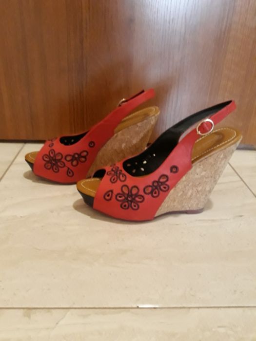 Дамски сандал 40 номер