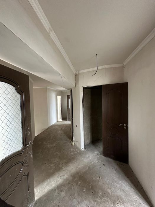 Продам дом, 3 этажа, элитный район