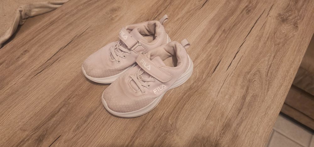 Детски обувки Fila номер 30