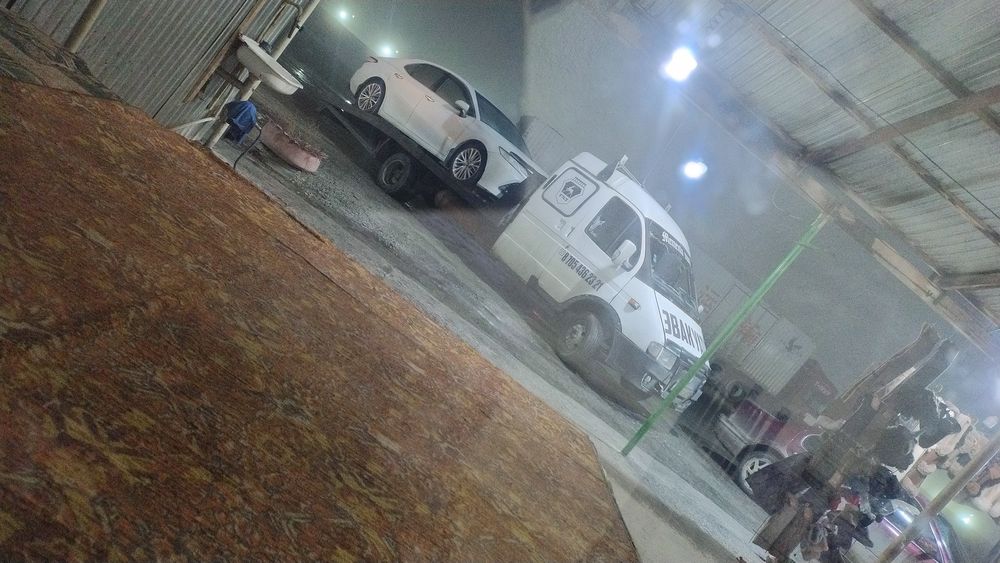 Услуги эвакуатора 24/7