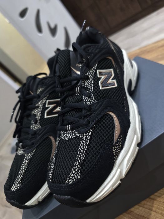 New balance 530 .