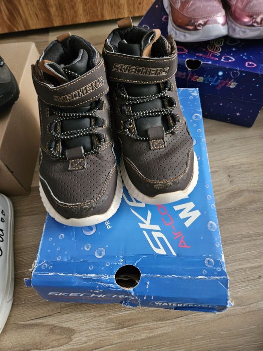 Ghete Skechers baieti