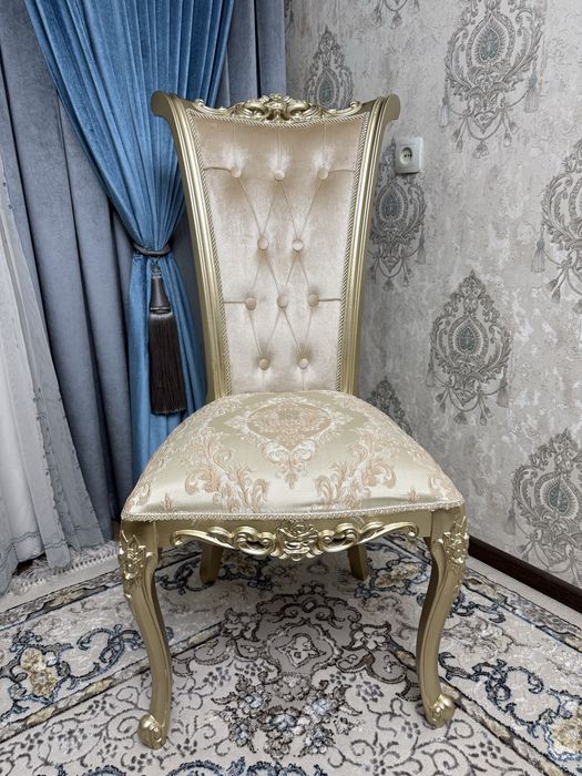 Продается стол стулья абсолютно новый