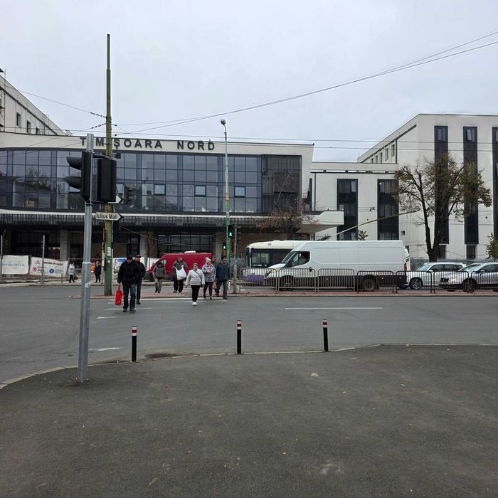 spatiu comercial de vanzare 65 mp  , vis a vis de gara