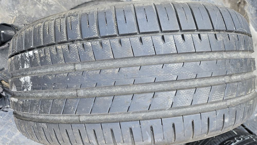 Гуми 235 45 18 фалкен