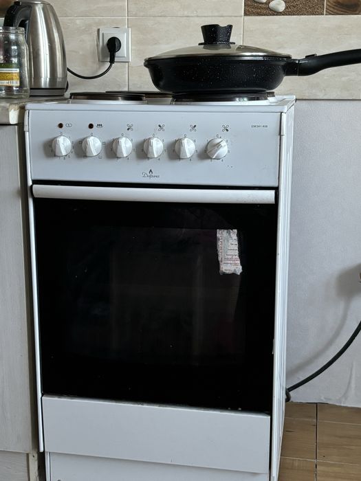 Плитка ,кухонная мебель