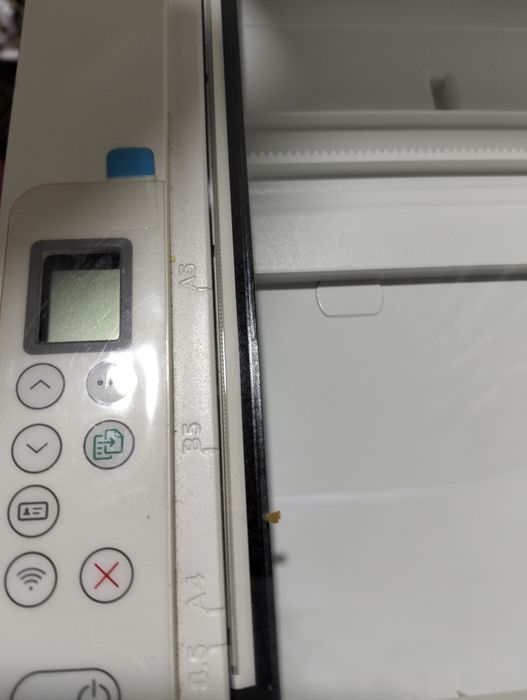 Продается принтер чёрно белый с ксерокопией.