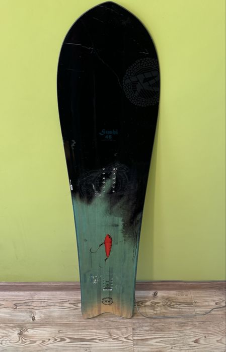 НОВО ЗАРЕЖДАНЕ! На Сноуборд дъски с различни цени.