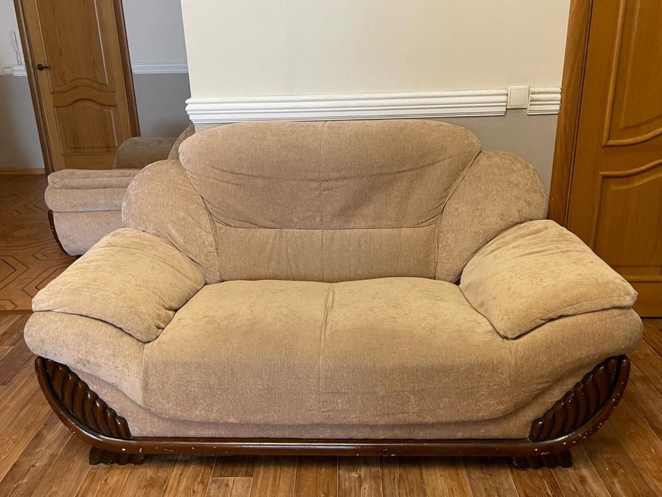 2 дивана и кресло